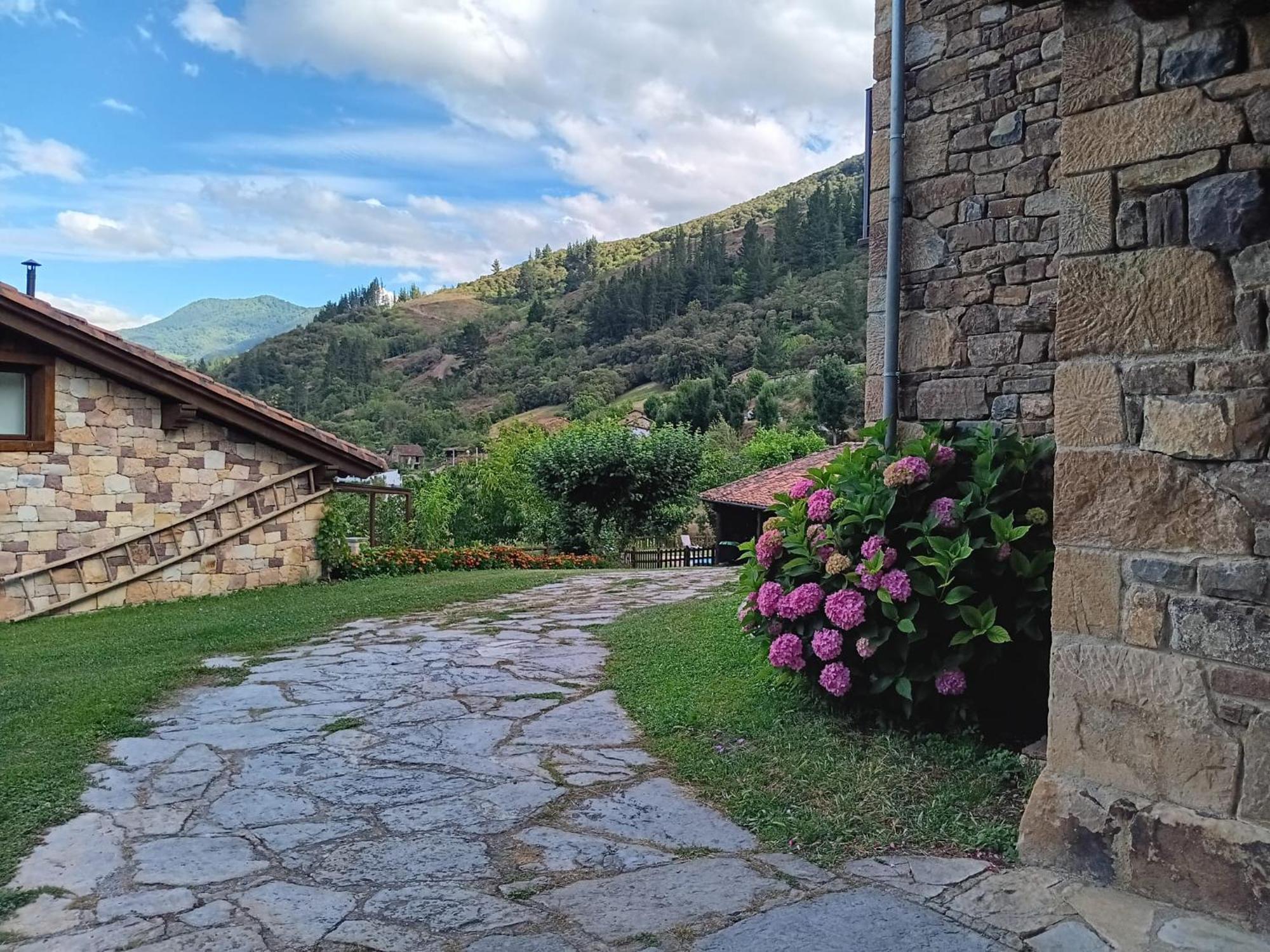 Apartamentos Calm & Nature - Adults Only Cabezon de Liebana Exterior photo
