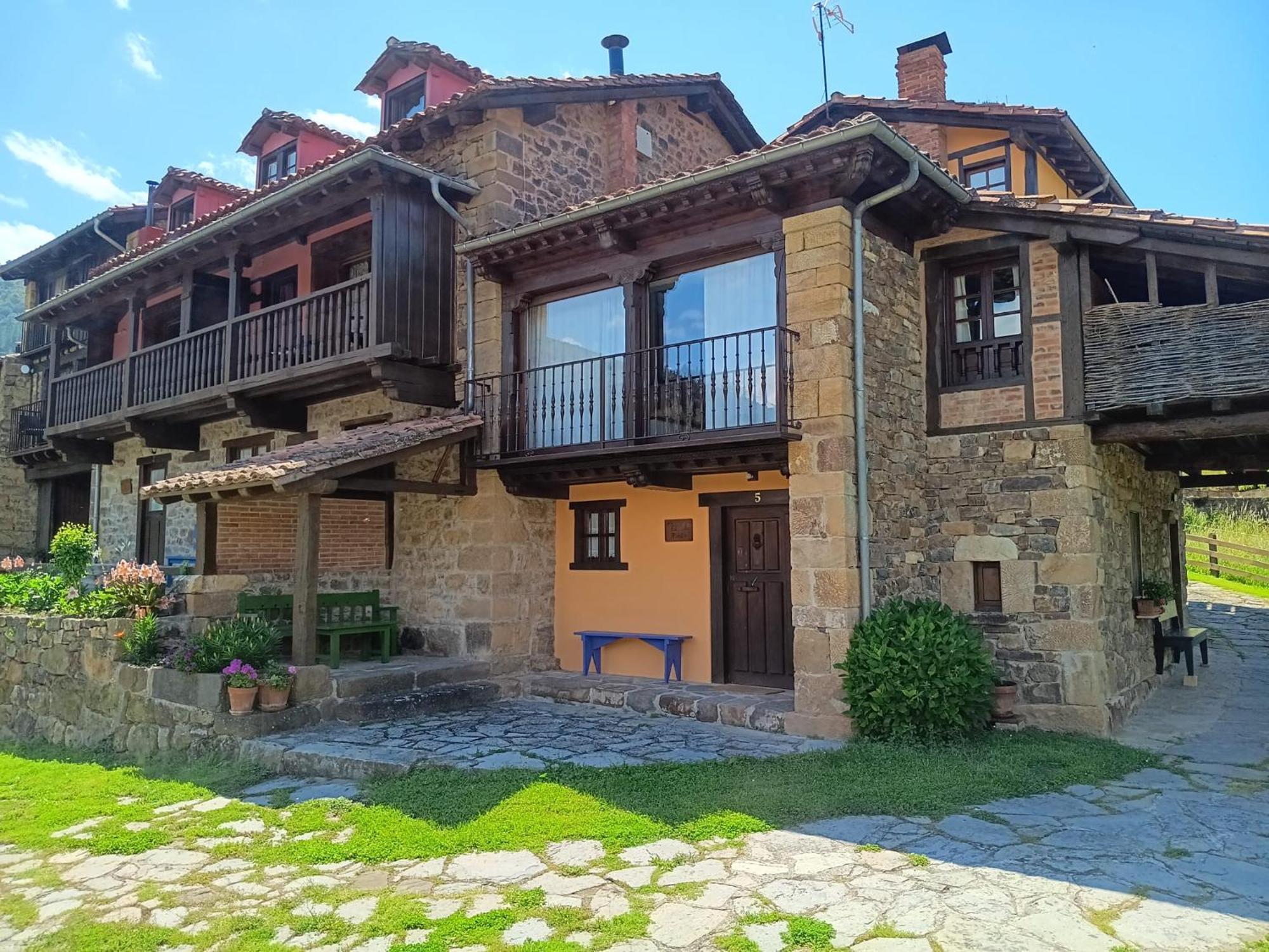 Apartamentos Calm & Nature - Adults Only Cabezon de Liebana Exterior photo